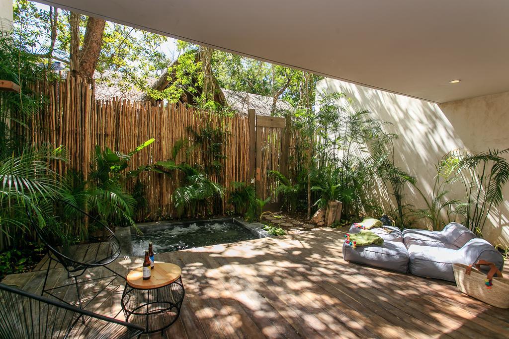 Eco-Chic Design Condos Wrapped In Nature'S Elements By Stella Rentals トゥルム エクステリア 写真