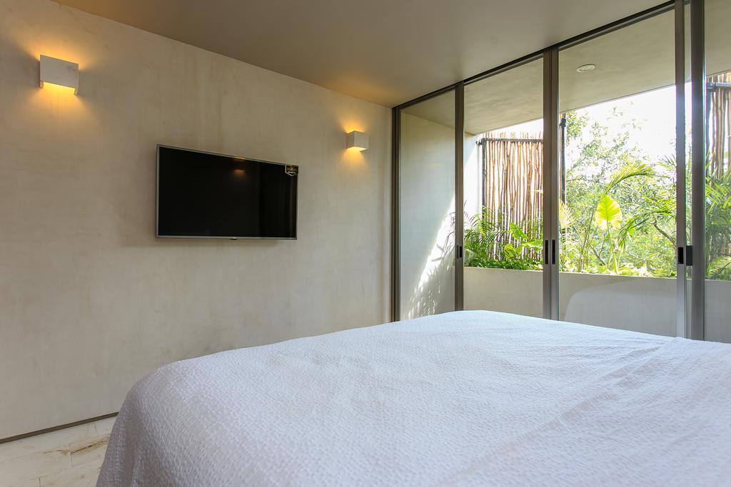 Eco-Chic Design Condos Wrapped In Nature'S Elements By Stella Rentals トゥルム 部屋 写真