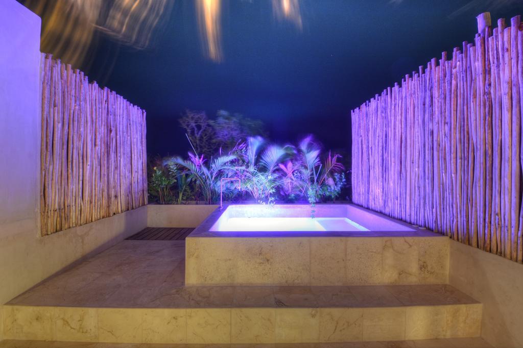 Eco-Chic Design Condos Wrapped In Nature'S Elements By Stella Rentals トゥルム エクステリア 写真